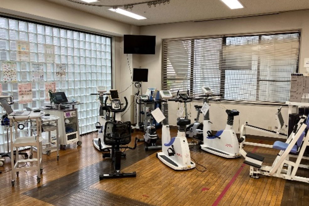 写真：心臓リハビリブース 自転車エルゴメーター6台
